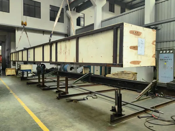 STUDDED TUBE WOODEN BOXES STUDDED TUBE WOODEN BOXES